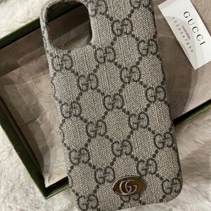 Authentic Gucci iPhone, 11  Tessuto GG Supreme Ophidia Case With box